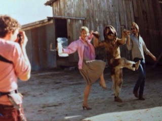 Dee Wallace, Gary Morgan i Lewis Teague na planie Cujo - obrazek