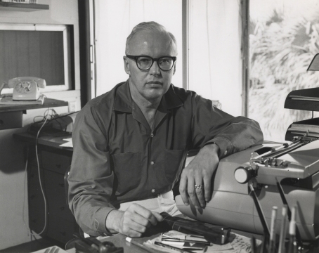 John D MacDonald