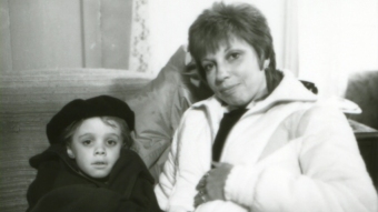 Danny Pintauro (Thad) i jego matka - pomiÄdzy ujÄciami na planie Cujo - obrazek