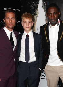 Matthew McConaughey, Tom Taylor i Idris Elba - obrazek