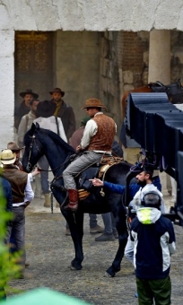 Na planie serialu "Mroczna WieĹźa" w Chorwacji (autor: Nikola Vilic) - obrazek