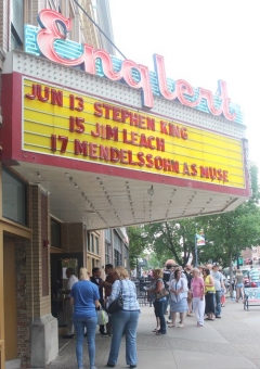 End of Warch Book Tour (Iowa 2016-06-13) (zdjÄcie Holly Hines) - obrazek