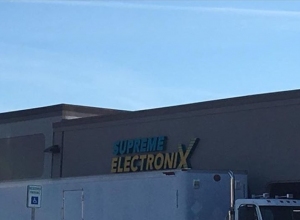 Pan Mercedes 010 zdjÄcia z planu w Charleston - obrazek