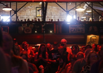 End of Watch Book Tour (Tulsa 2016-06-15) (zdjÄcie Jessie Wardarski) - obrazek